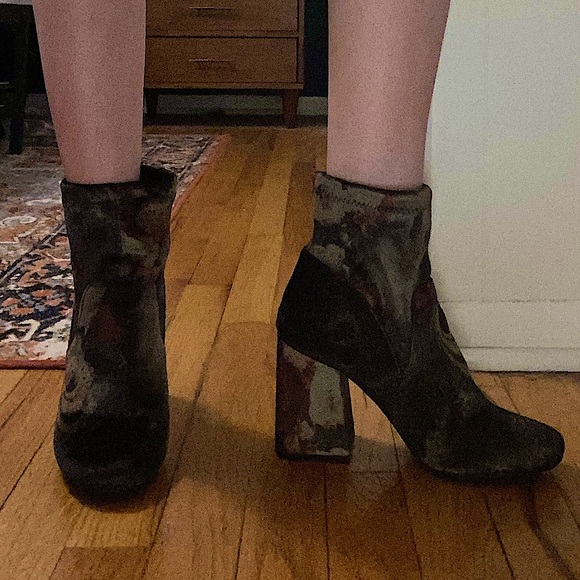Velvet Feather Print Heel Booties - Picture 13 of 15